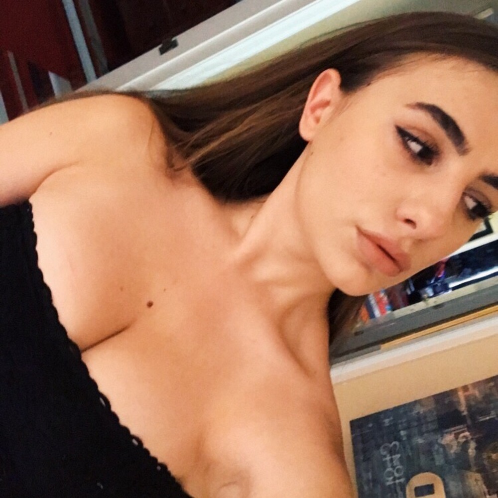 Meet your Posher, Abi